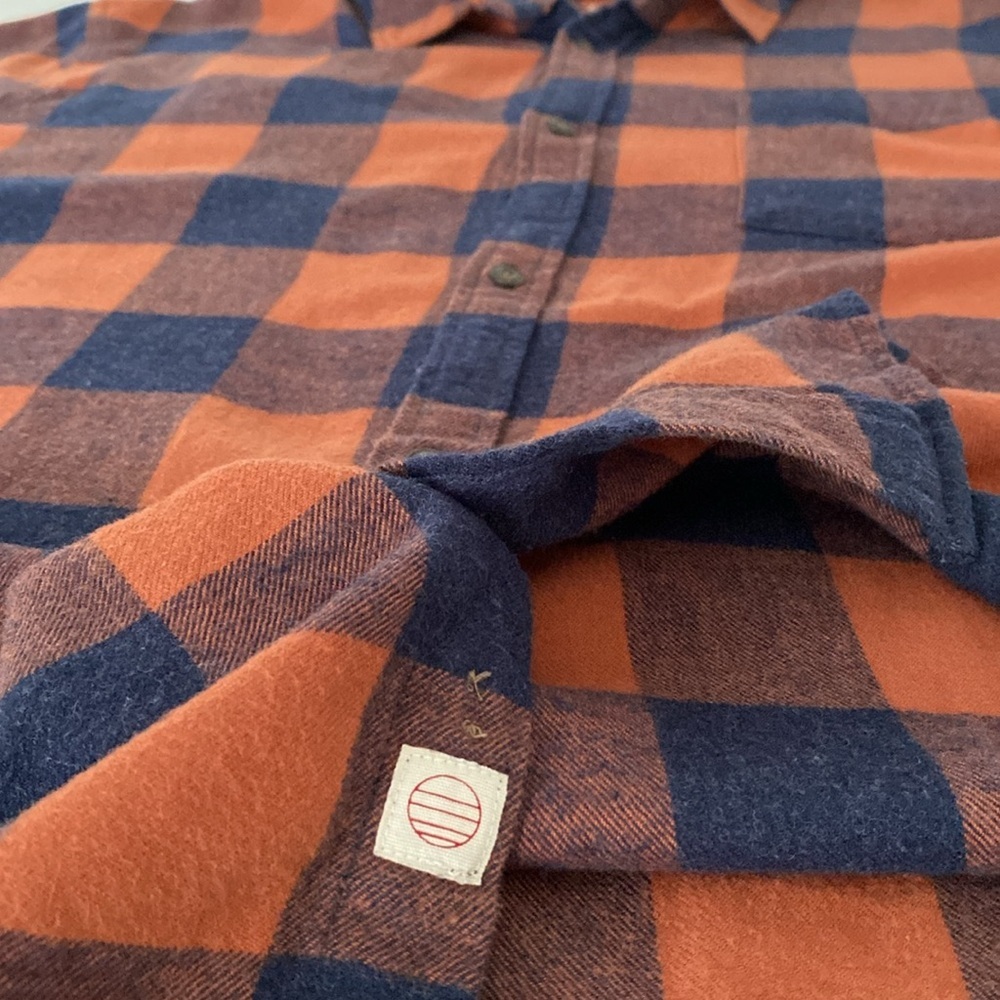MARINE LAYER Classic Fit Balboa Button Down in Navy/Chutney Orange - Picture 10 of 15